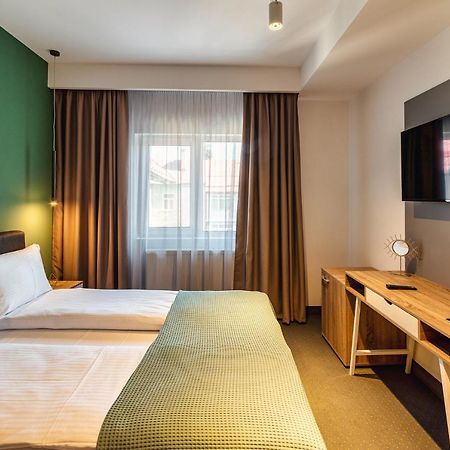 Saga Rooms Victoria  Bagian luar foto