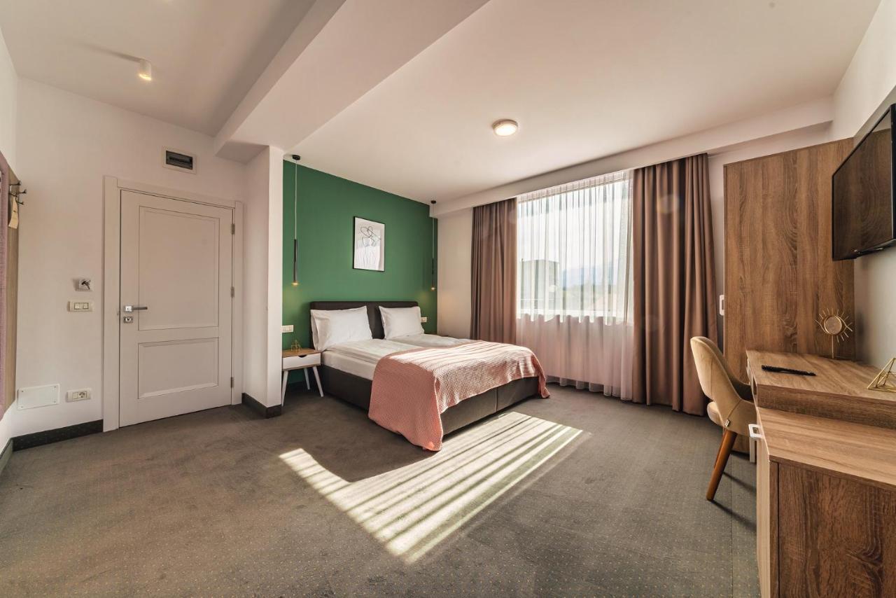 Saga Rooms Victoria  Bagian luar foto