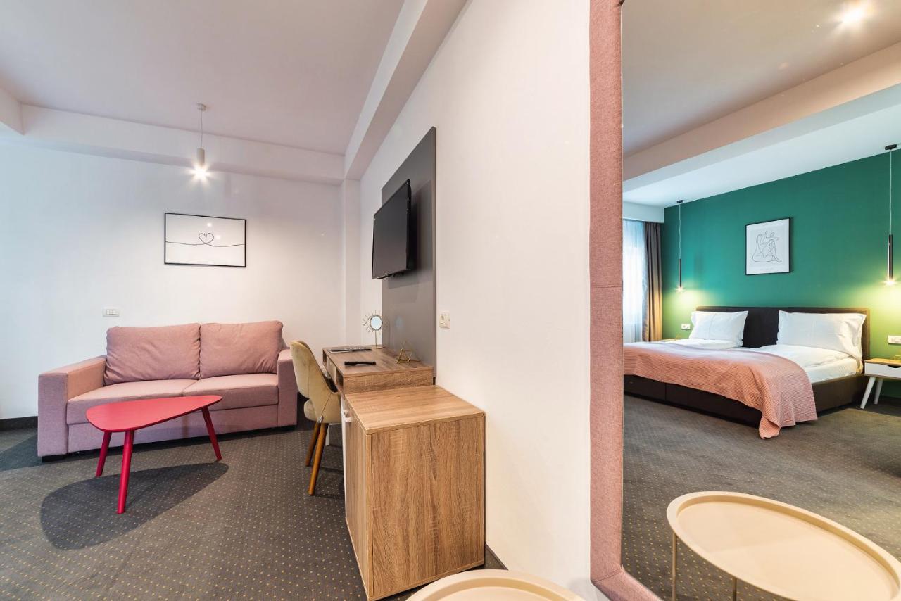 Saga Rooms Victoria  Bagian luar foto