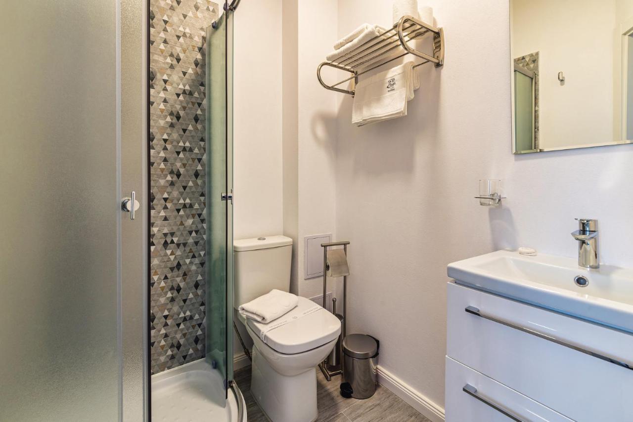 Saga Rooms Victoria  Bagian luar foto