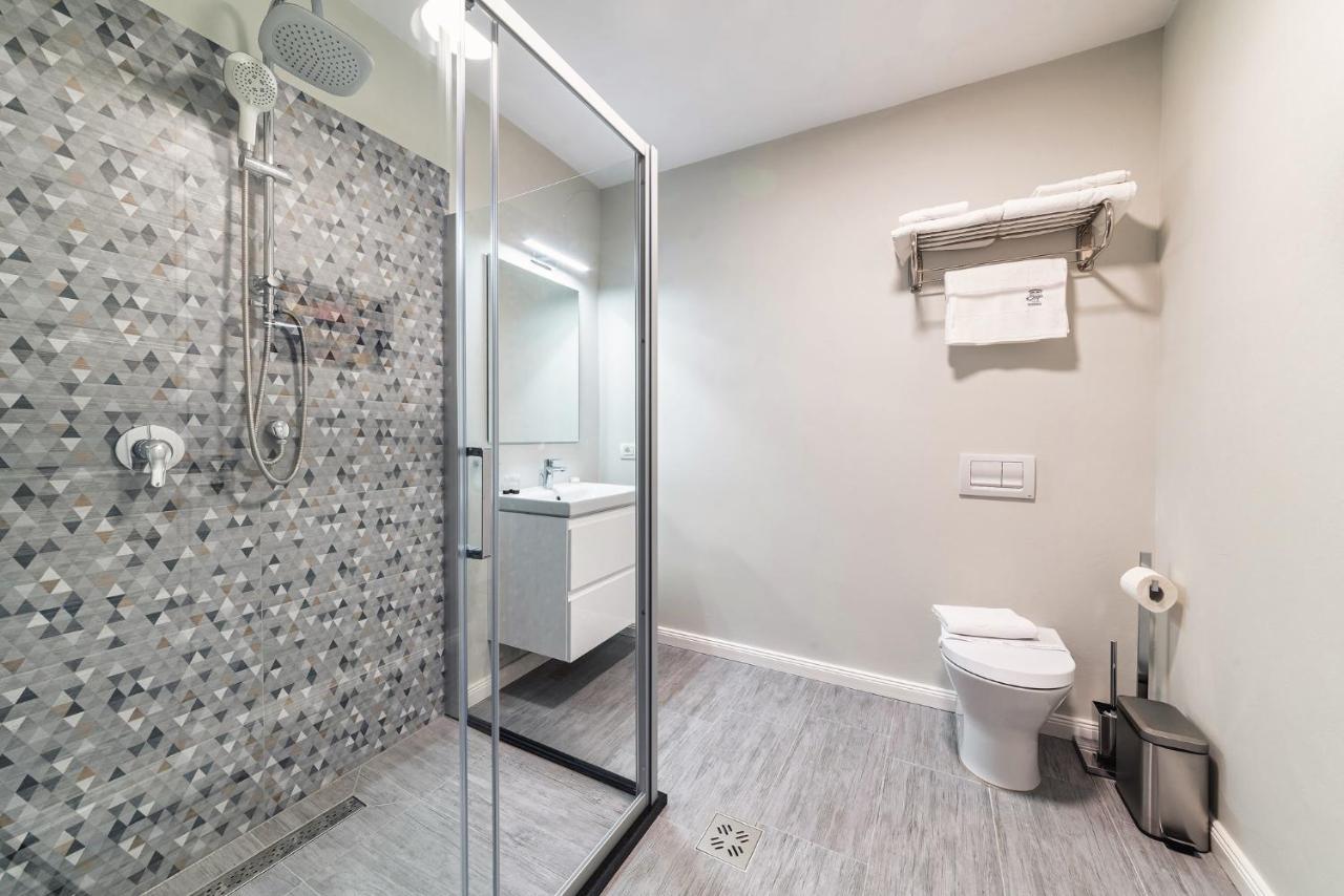 Saga Rooms Victoria  Bagian luar foto