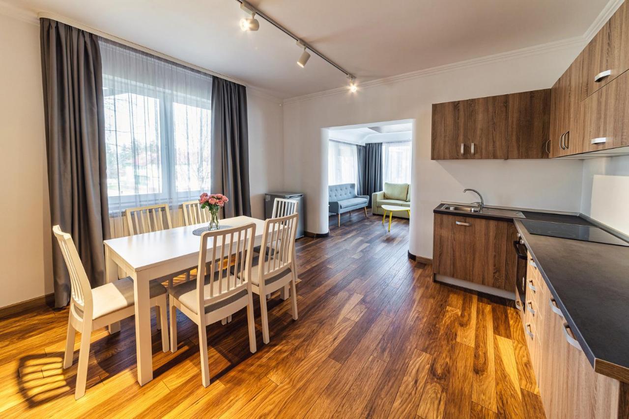 Saga Rooms Victoria  Bagian luar foto