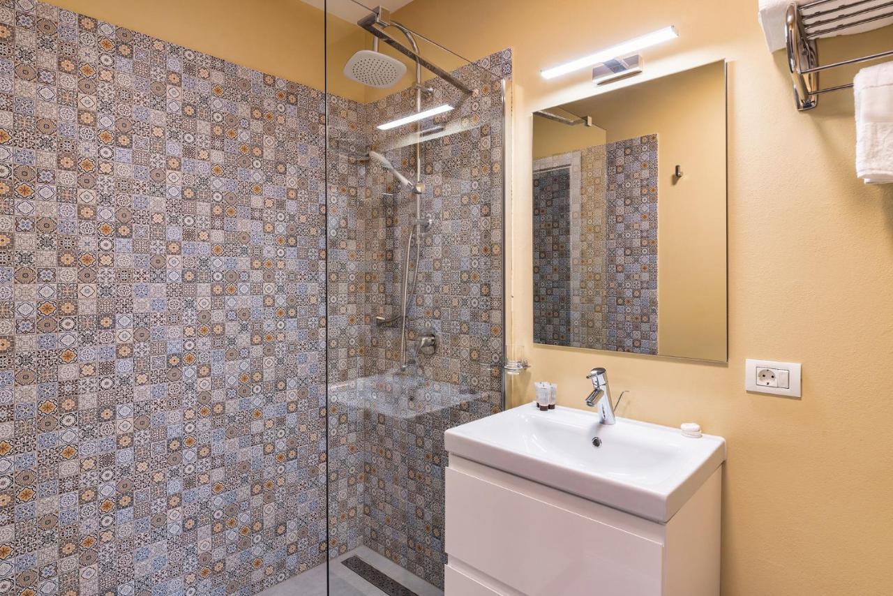 Saga Rooms Victoria  Bagian luar foto