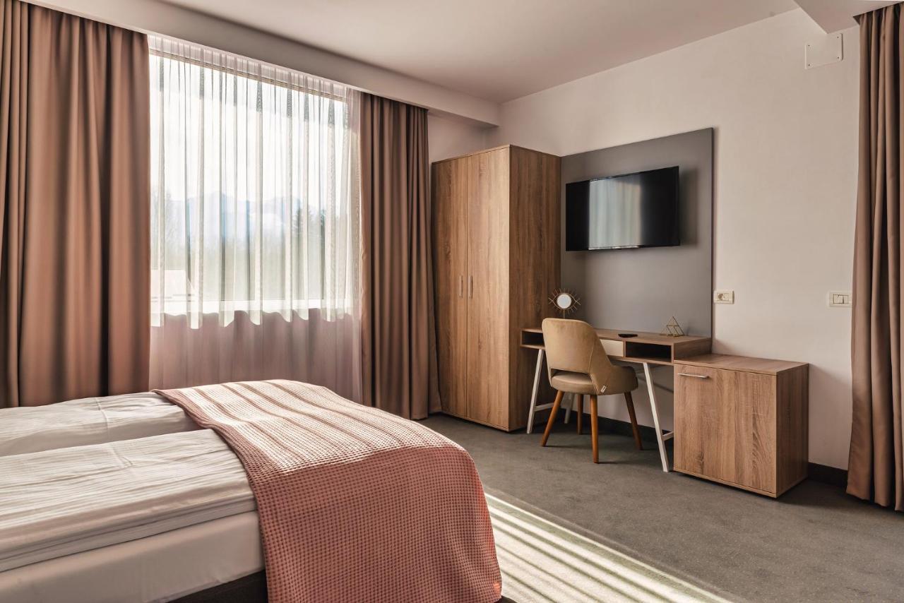 Saga Rooms Victoria  Bagian luar foto